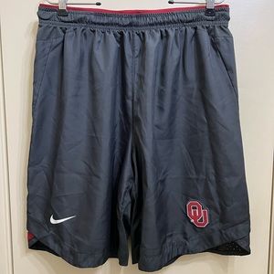 Nike OU Sooners Shorts Worn by Lincoln Riley SZ Large